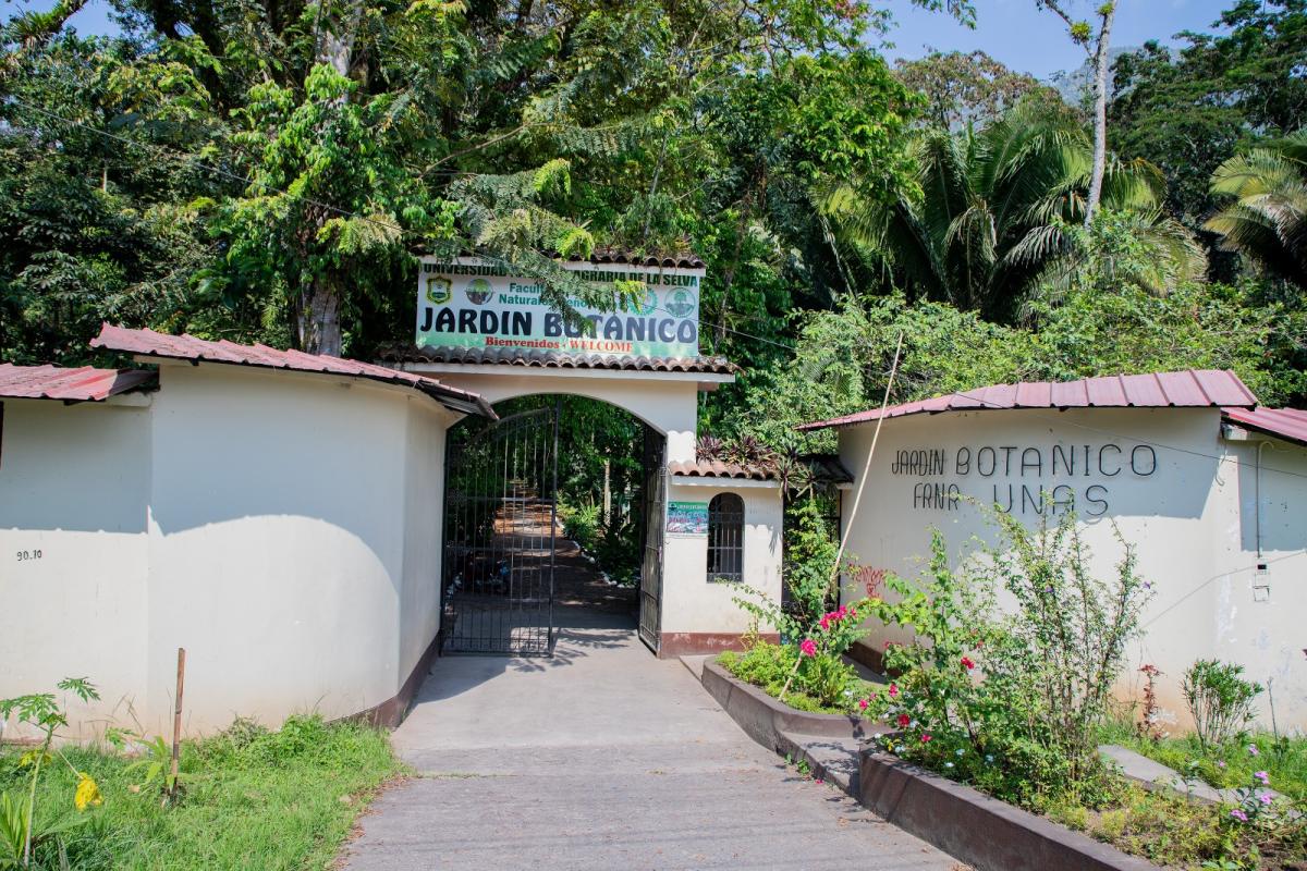 Ingreso Principal Jardín Botánico UNAS